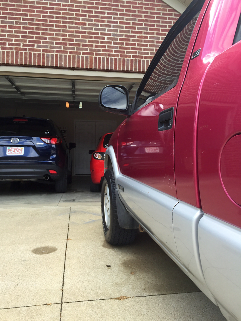 Illustration for article titled What does an S10 look like after its 1st wash & wax in 10 years or so?